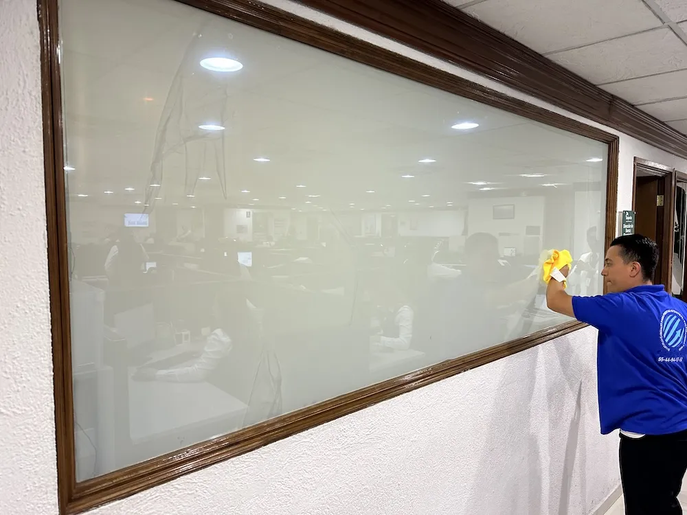 Proyecto Proyecto Banjercito Smart Film - Smart Film (PDLC) - Foto 2