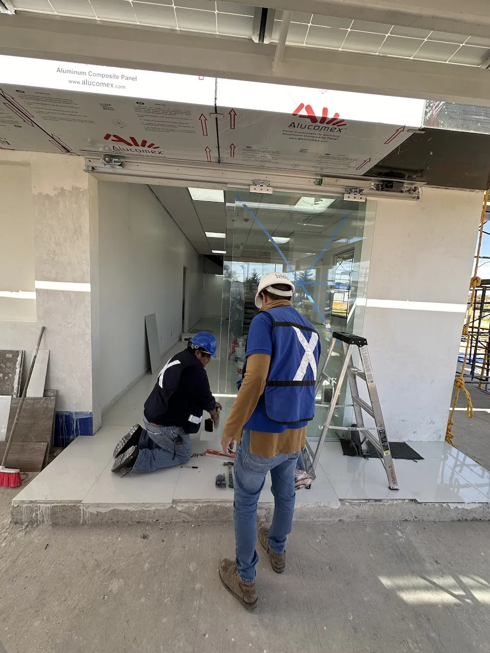 Proyecto Proyecto Brulagsa Puerta Automatica - Smart Film (PDLC) - Foto 16