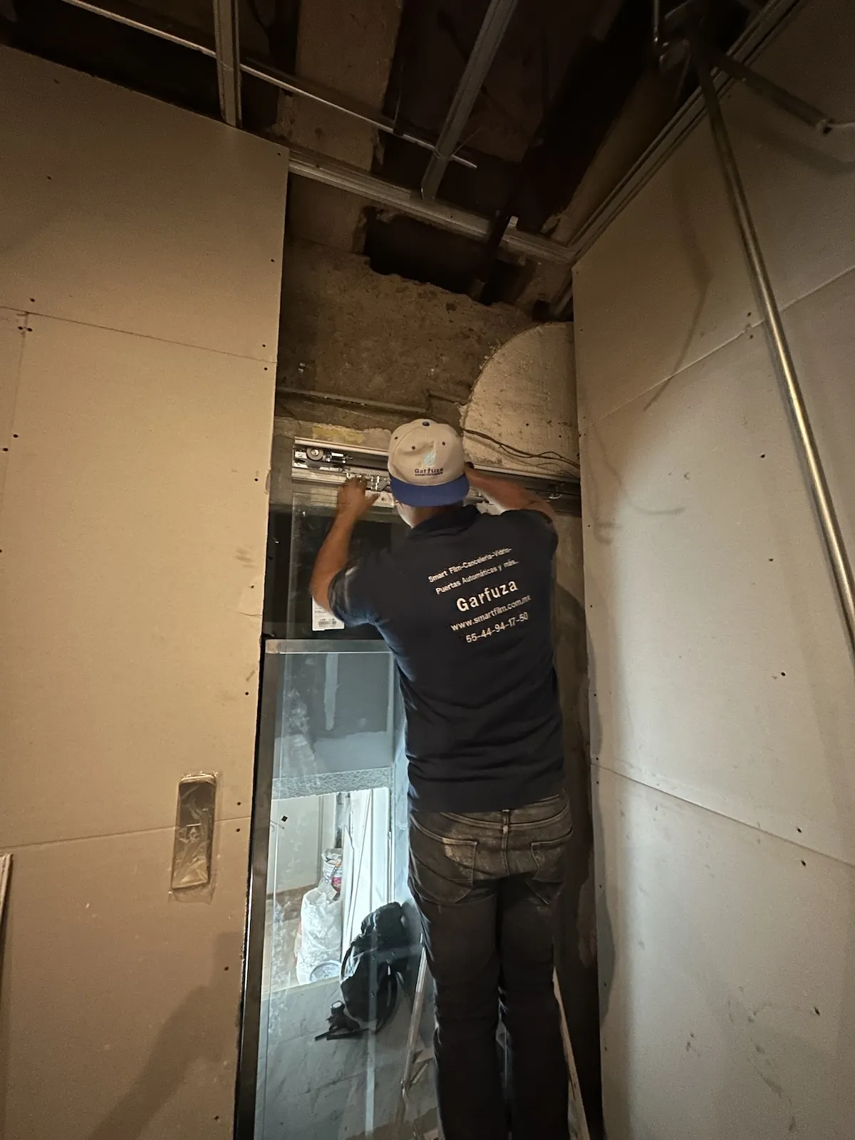 Proyecto Proyecto Elevador Cortesia Hotel Presidente Polanco Cdmx Puertas Automaticas - Smart Film (PDLC) - Foto 7