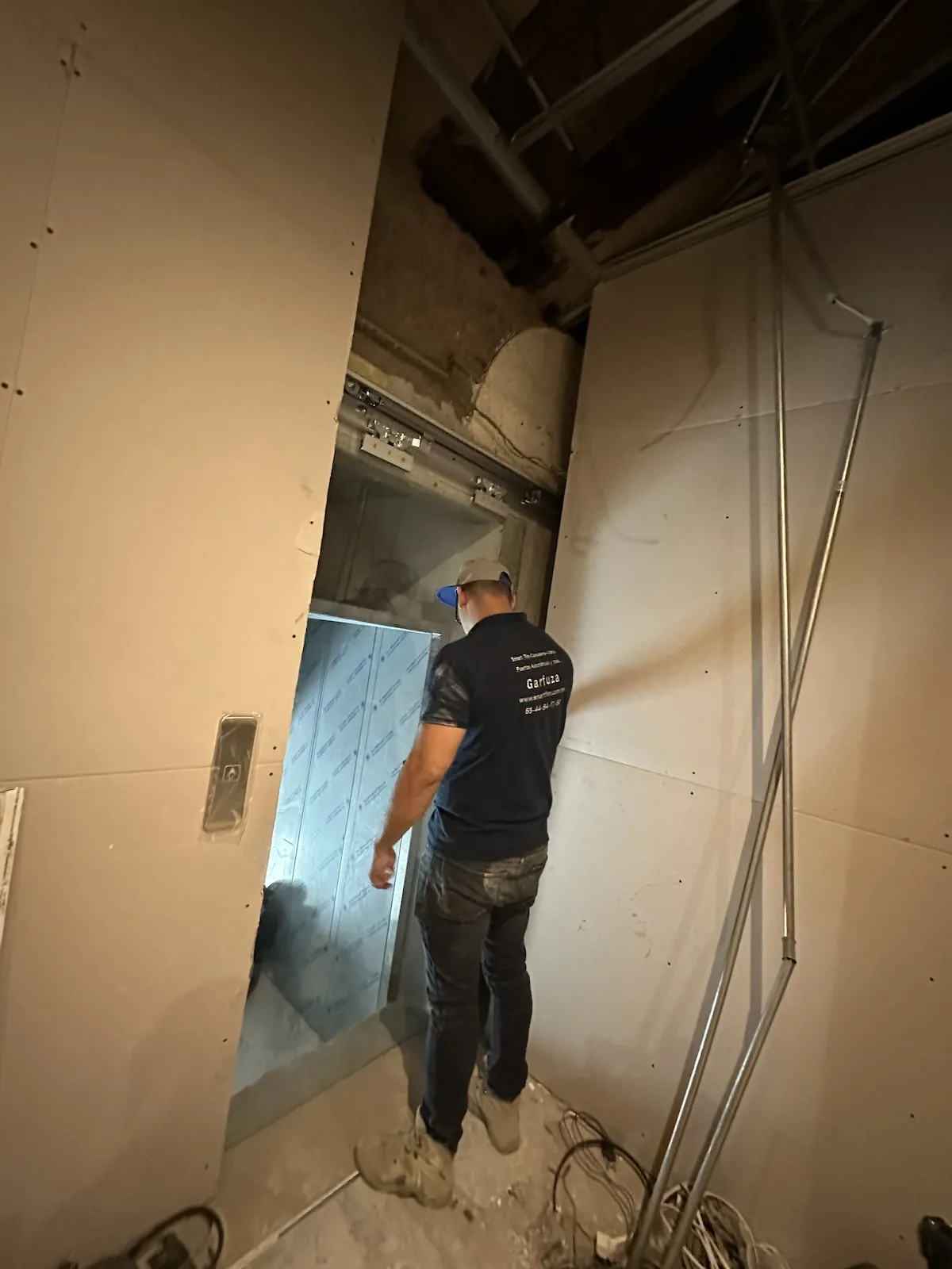 Proyecto Proyecto Elevador Cortesia Hotel Presidente Polanco Cdmx Puertas Automaticas - Smart Film (PDLC) - Foto 9