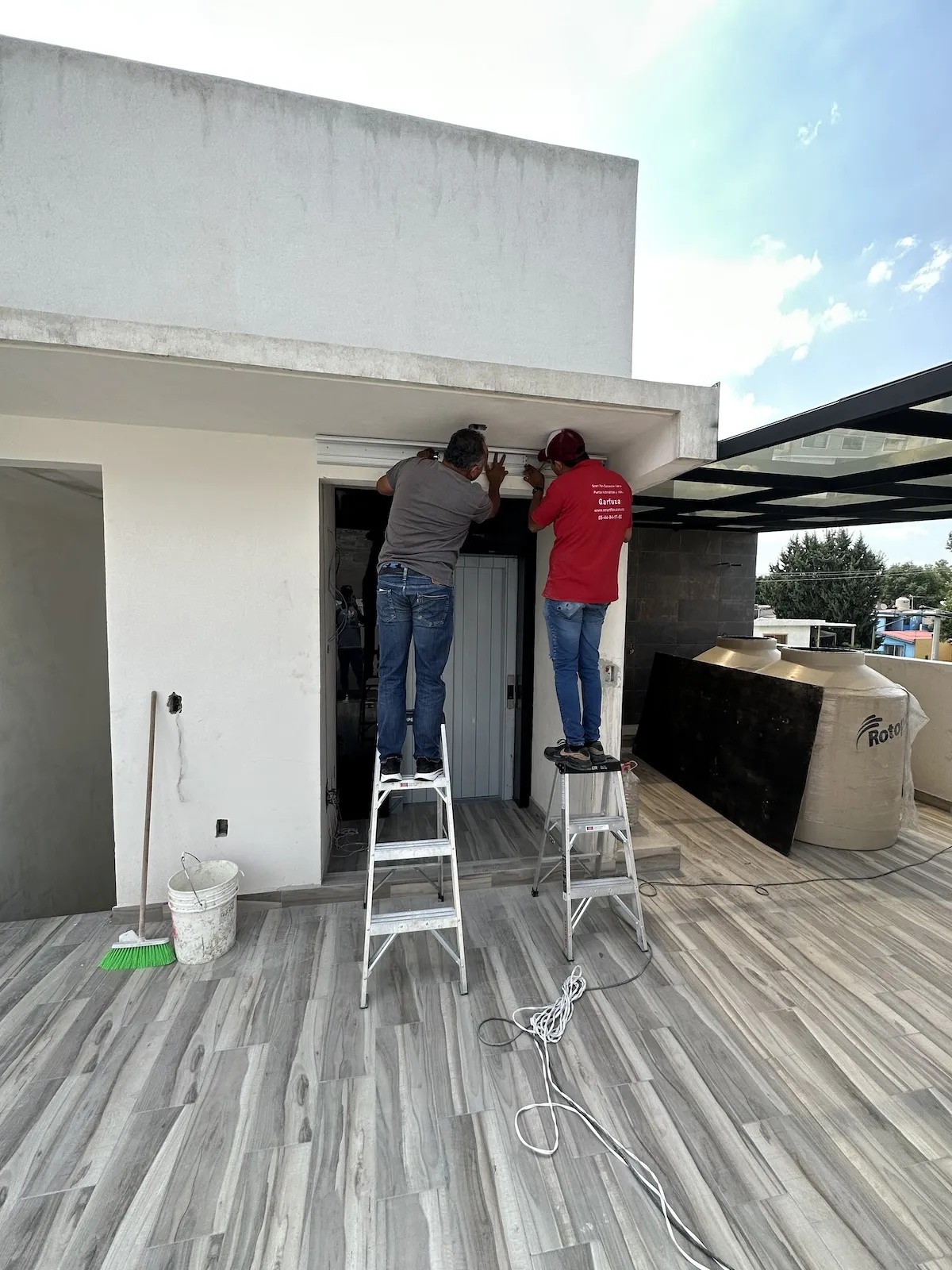 Proyecto Proyecto Elevador Residencial Puerta Automatica - Smart Film (PDLC) - Foto 5