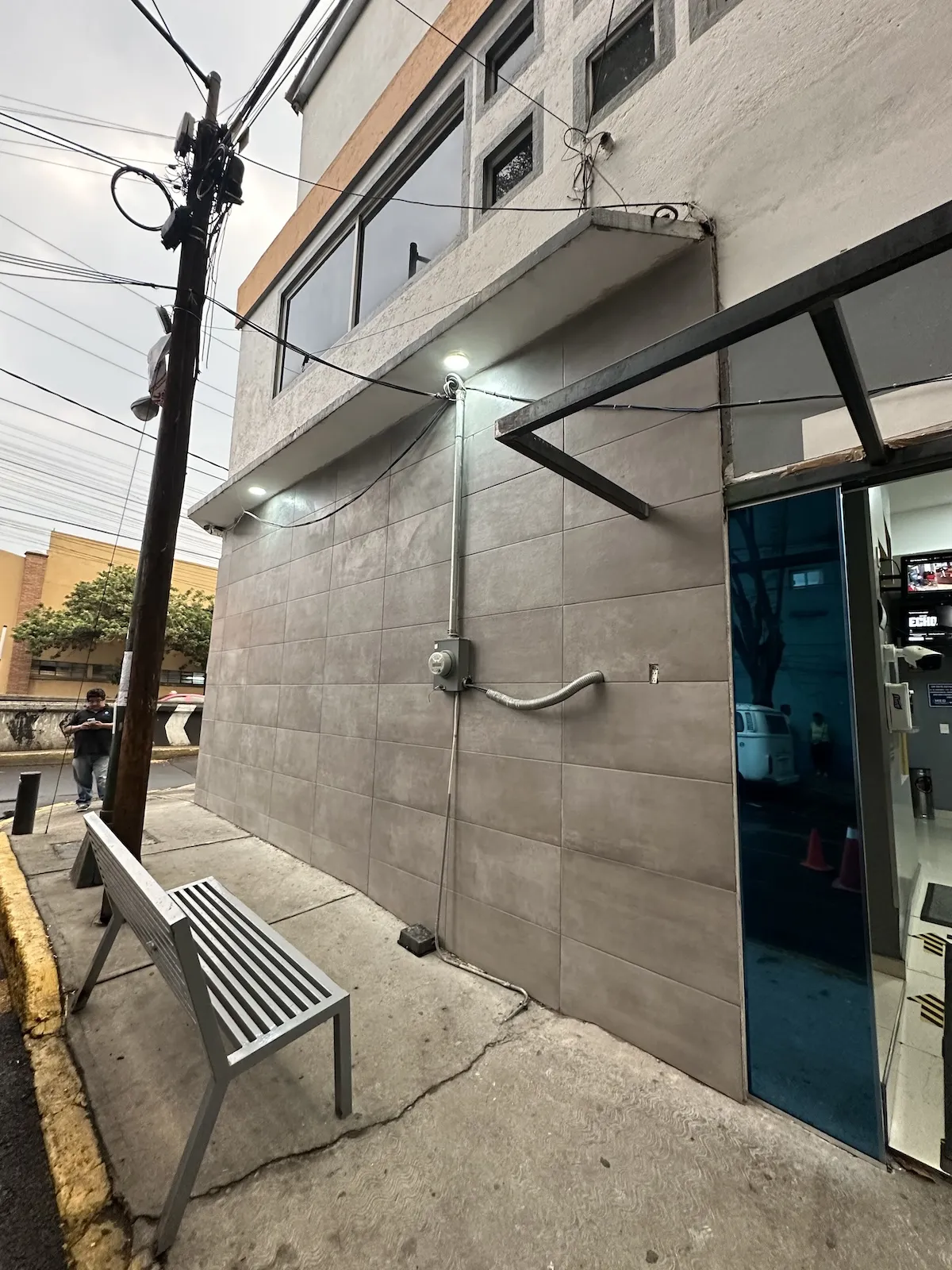 Proyecto Proyecto Fachada Med Centro Medico Puerta Automatica - Smart Film (PDLC) - Foto 26