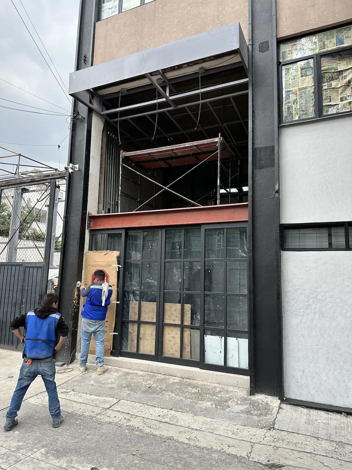 Proyecto Proyecto Fachada Tehuantepec Cdmx Puertas Automaticas - Smart Film (PDLC) - Foto 16