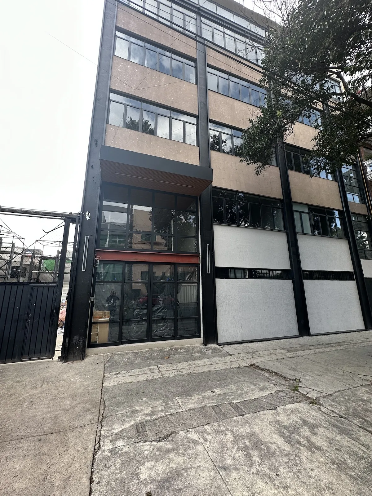 Proyecto Proyecto Fachada Tehuantepec Cdmx Puertas Automaticas - Smart Film (PDLC) - Foto 6