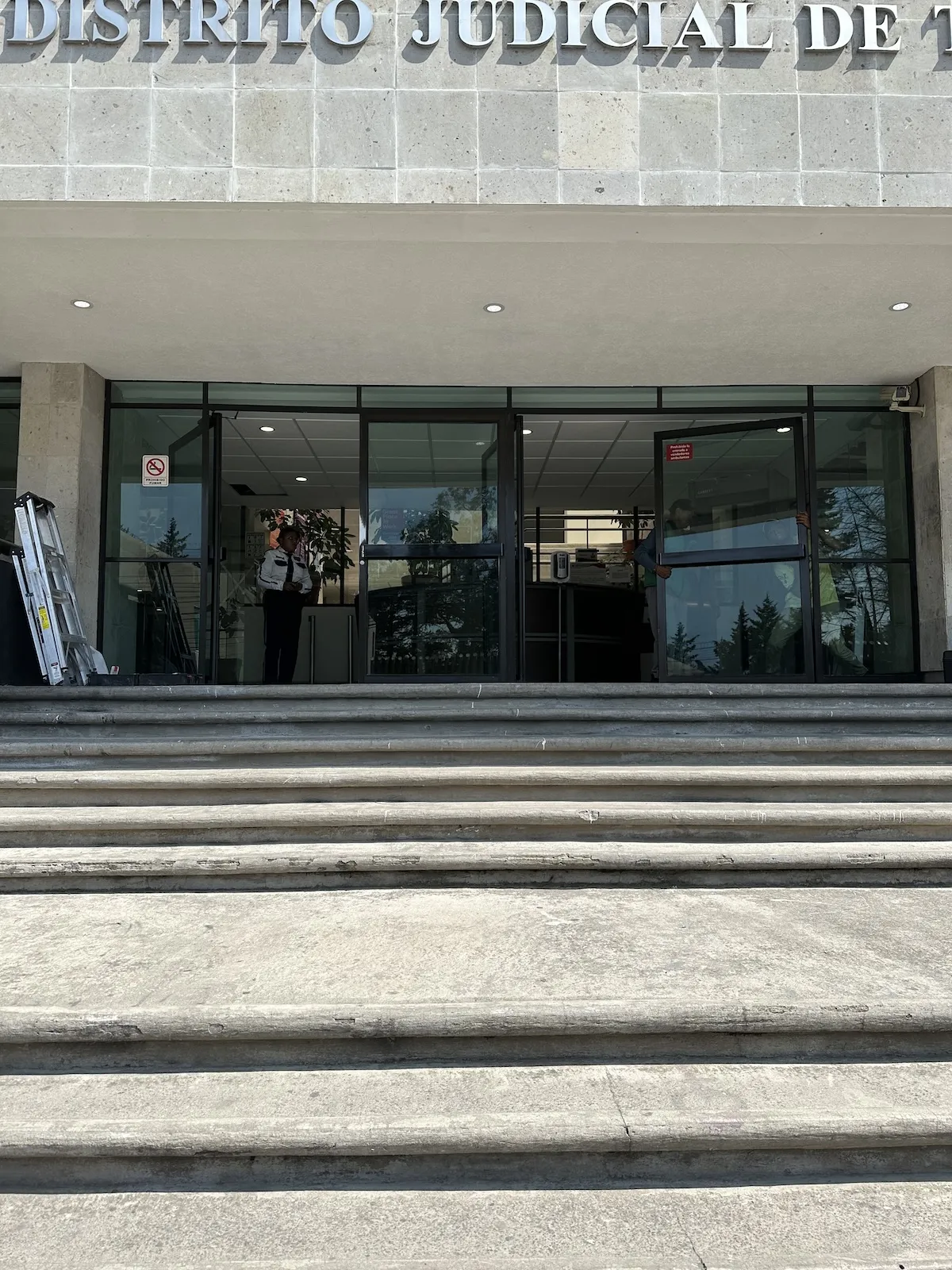 Proyecto Proyecto Juzgados De Control Distrito Judicial De Toluca Puertas Automaticas - Smart Film (PDLC) - Foto 4
