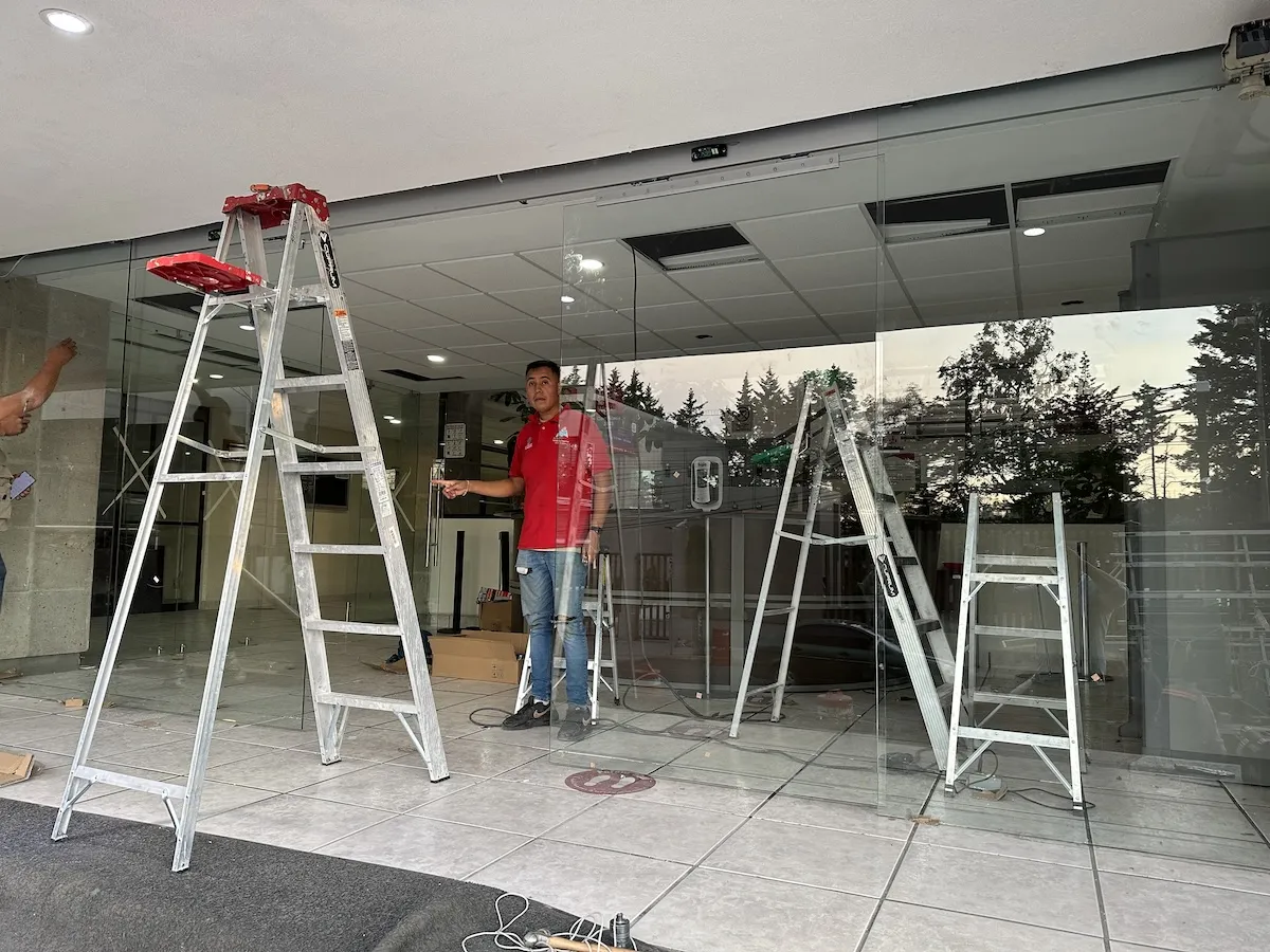 Proyecto Proyecto Juzgados De Control Distrito Judicial De Toluca Puertas Automaticas - Smart Film (PDLC) - Foto 6
