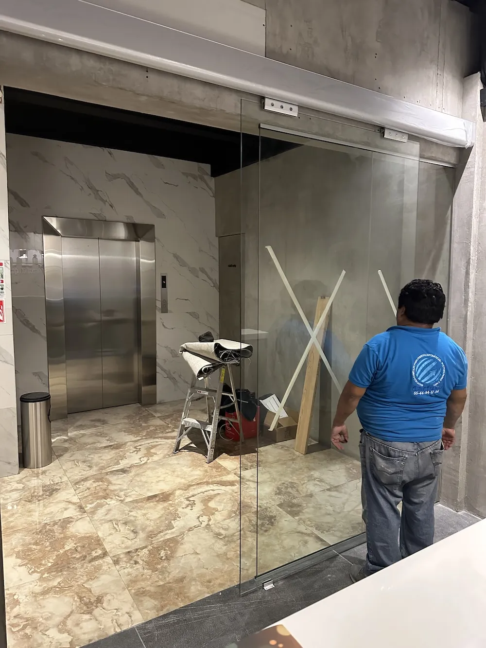 Proyecto Proyecto Keep On Moving Prado Norte Cdmx Puertas Automaticas - Smart Film (PDLC) - Foto 12