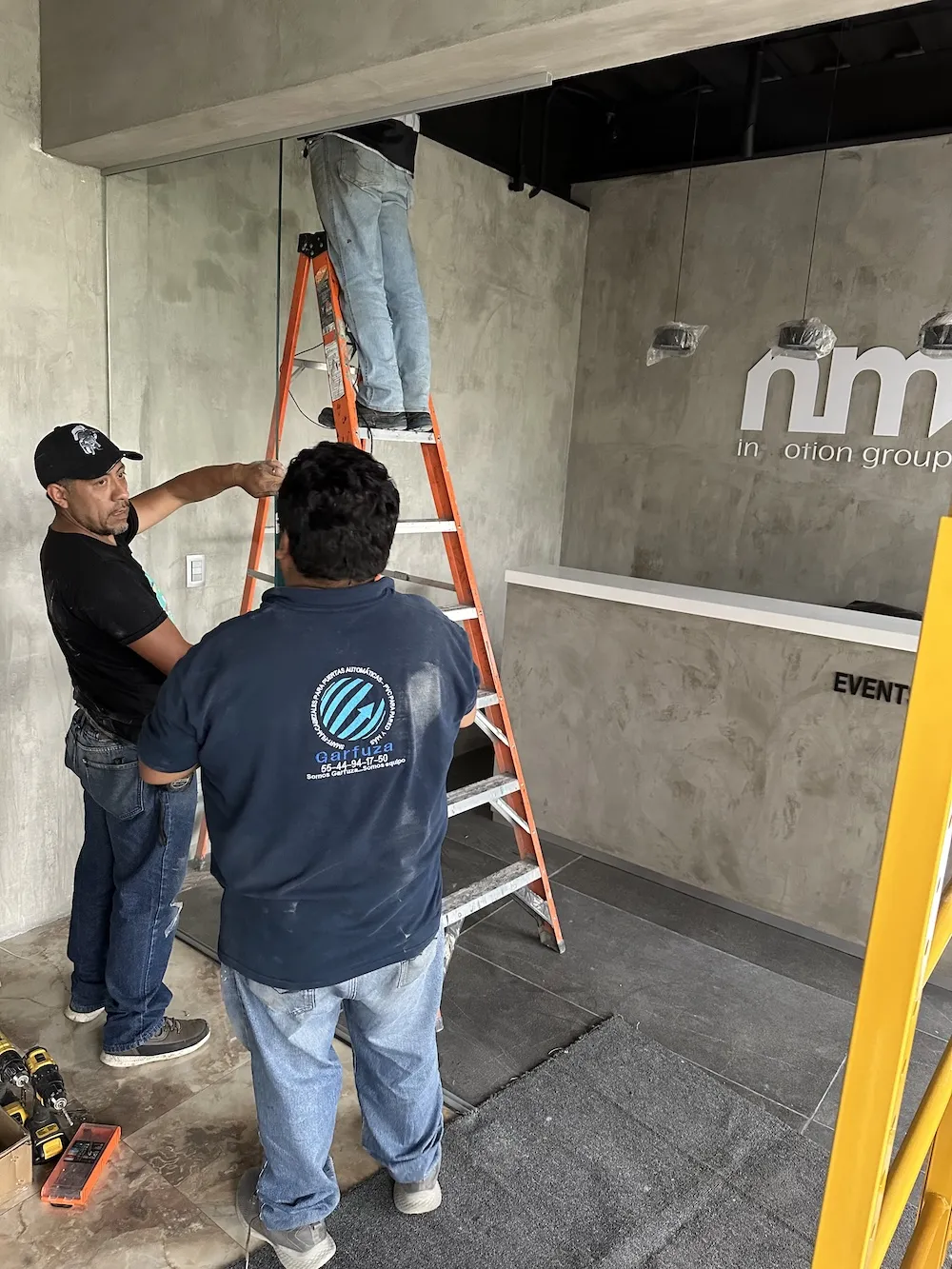 Proyecto Proyecto Keep On Moving Prado Norte Cdmx Puertas Automaticas - Smart Film (PDLC) - Foto 4