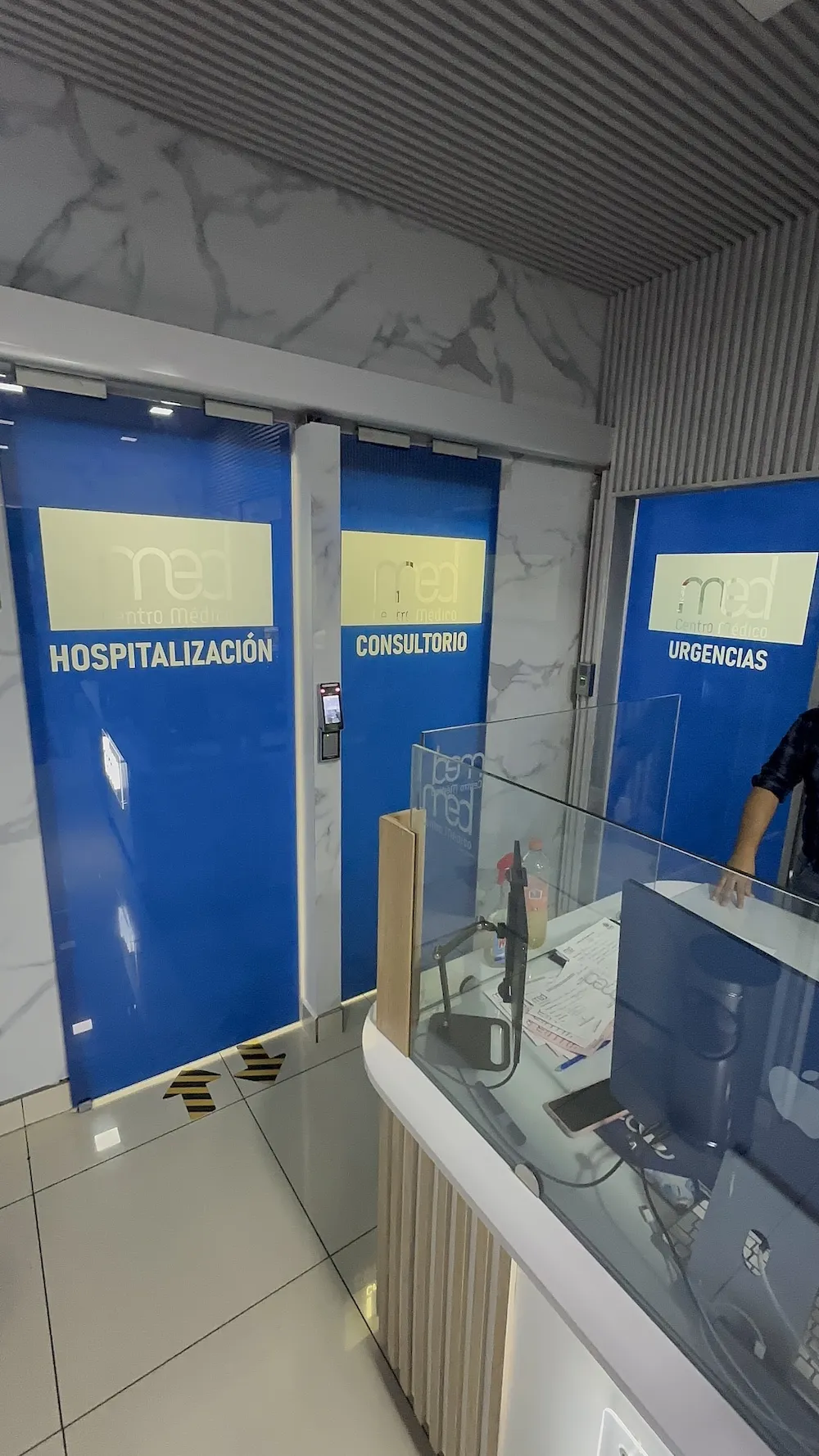 Proyecto Proyecto Med Centro Medico Puertas Automaticas - Smart Film (PDLC) - Foto 11