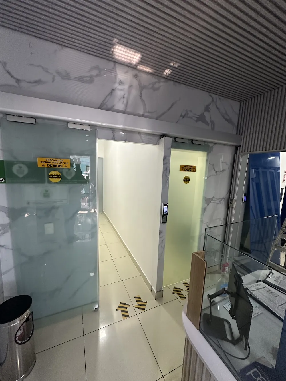 Proyecto Proyecto Med Centro Medico Puertas Automaticas - Smart Film (PDLC) - Foto 3