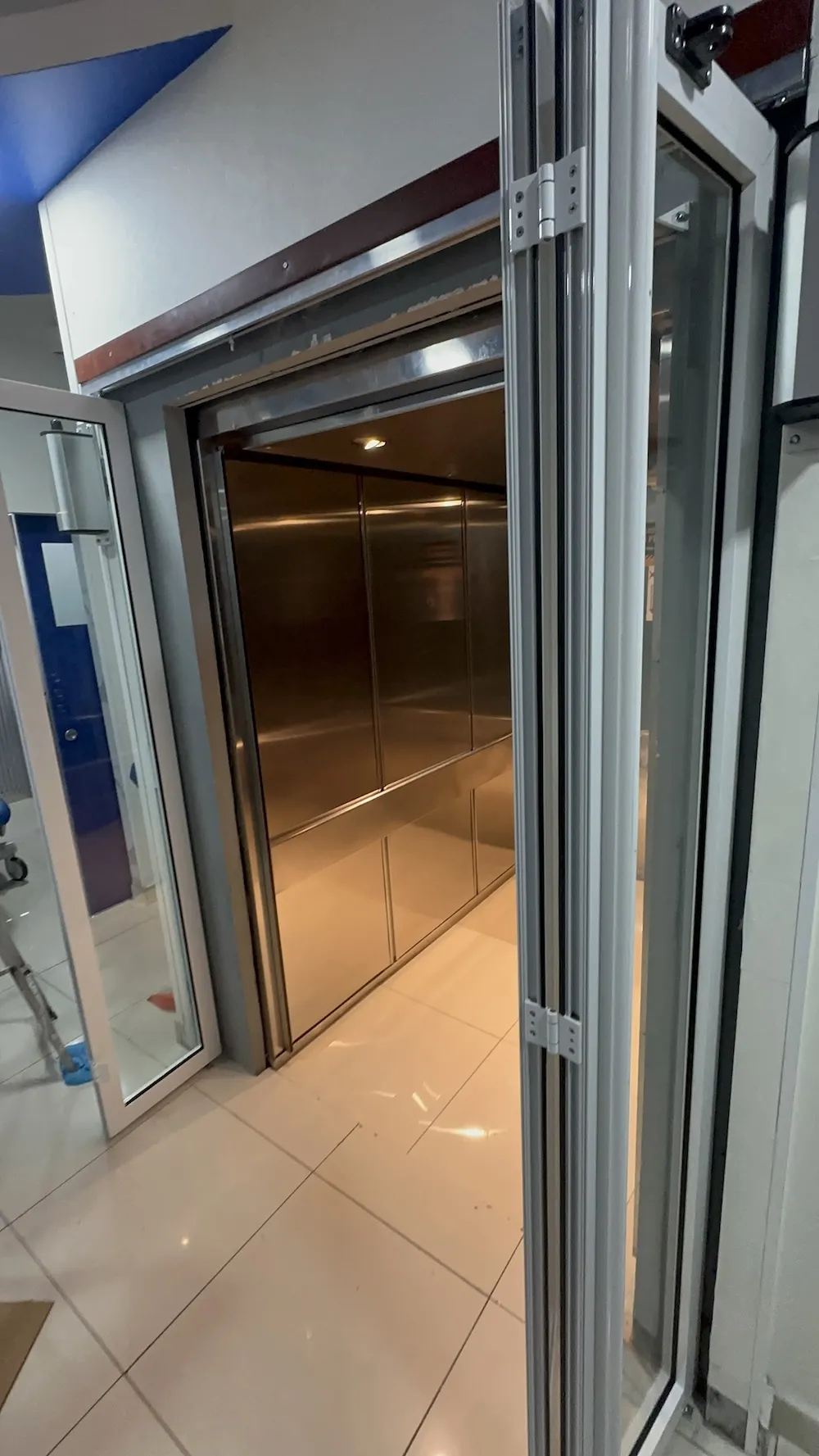 Proyecto Proyecto Med Centro Medico Puertas Plegables Automaticas Puertas Automaticas - Smart Film (PDLC) - Foto 7