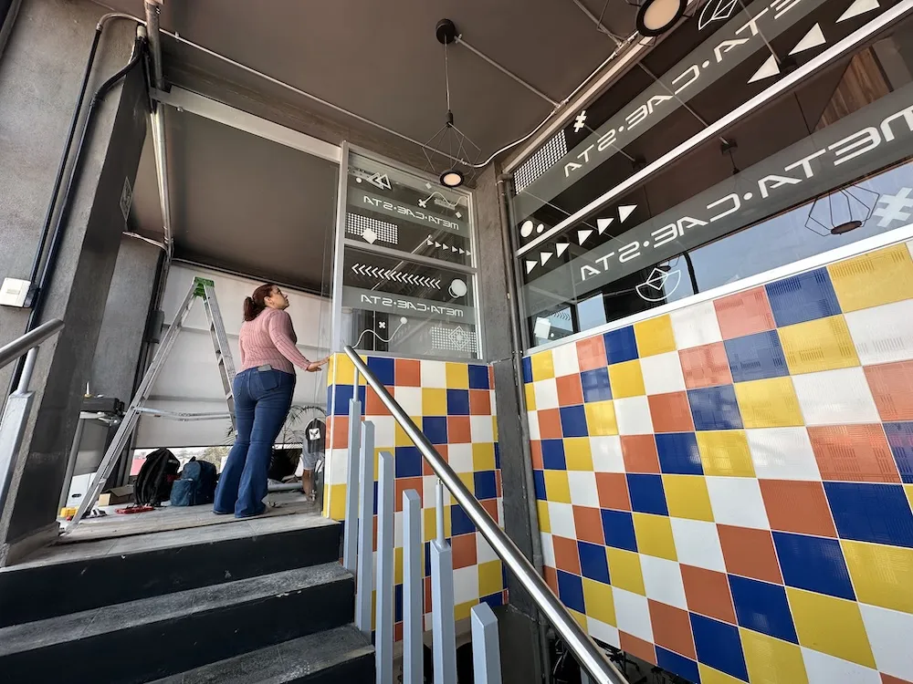 Proyecto Proyecto Meta Cae Agencia Aduanal Puerta Automatica - Smart Film (PDLC) - Foto 3