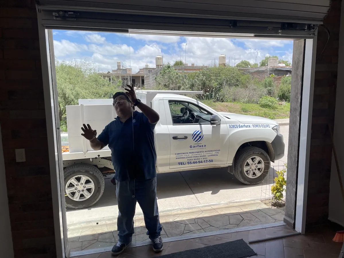 Proyecto Proyecto Mini Super Guanajuato Puerta Automatica - Smart Film (PDLC) - Foto 13