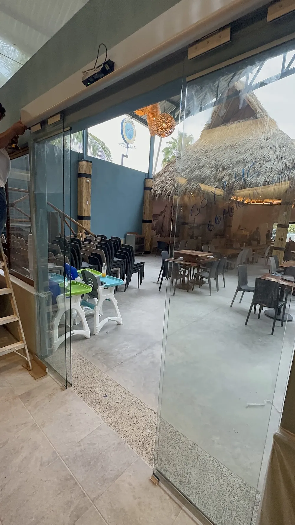 Proyecto Proyecto Restaurante El Sirenito Costa Azul Acapulco Puertas Automaticas - Smart Film (PDLC) - Foto 13