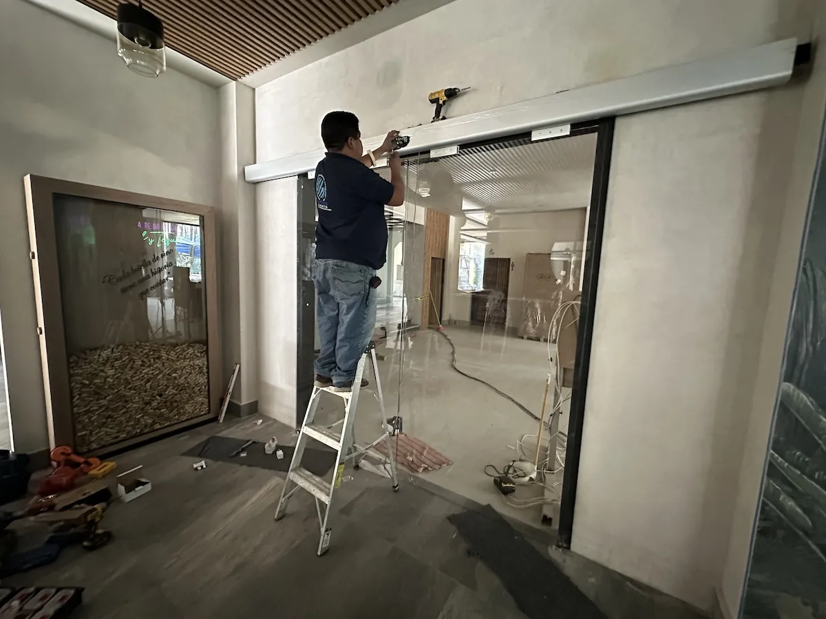 Proyecto Proyecto Restaurante Paraiso Natura - Smart Film (PDLC) - Foto 10