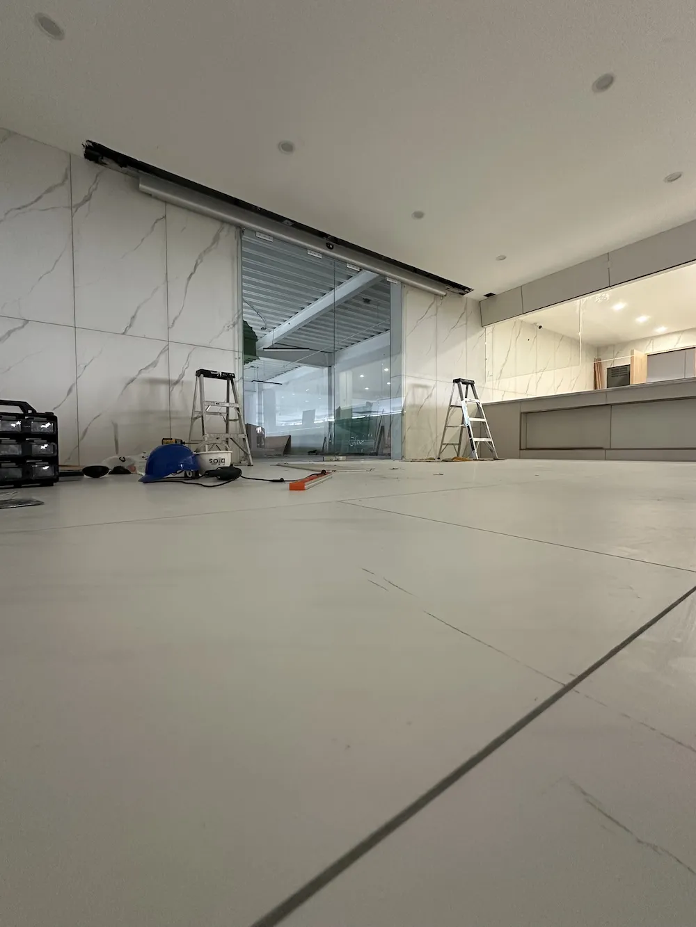 Proyecto Proyecto Restaurante Plaza China Eje Central Puerta Automatica - Smart Film (PDLC) - Foto 15