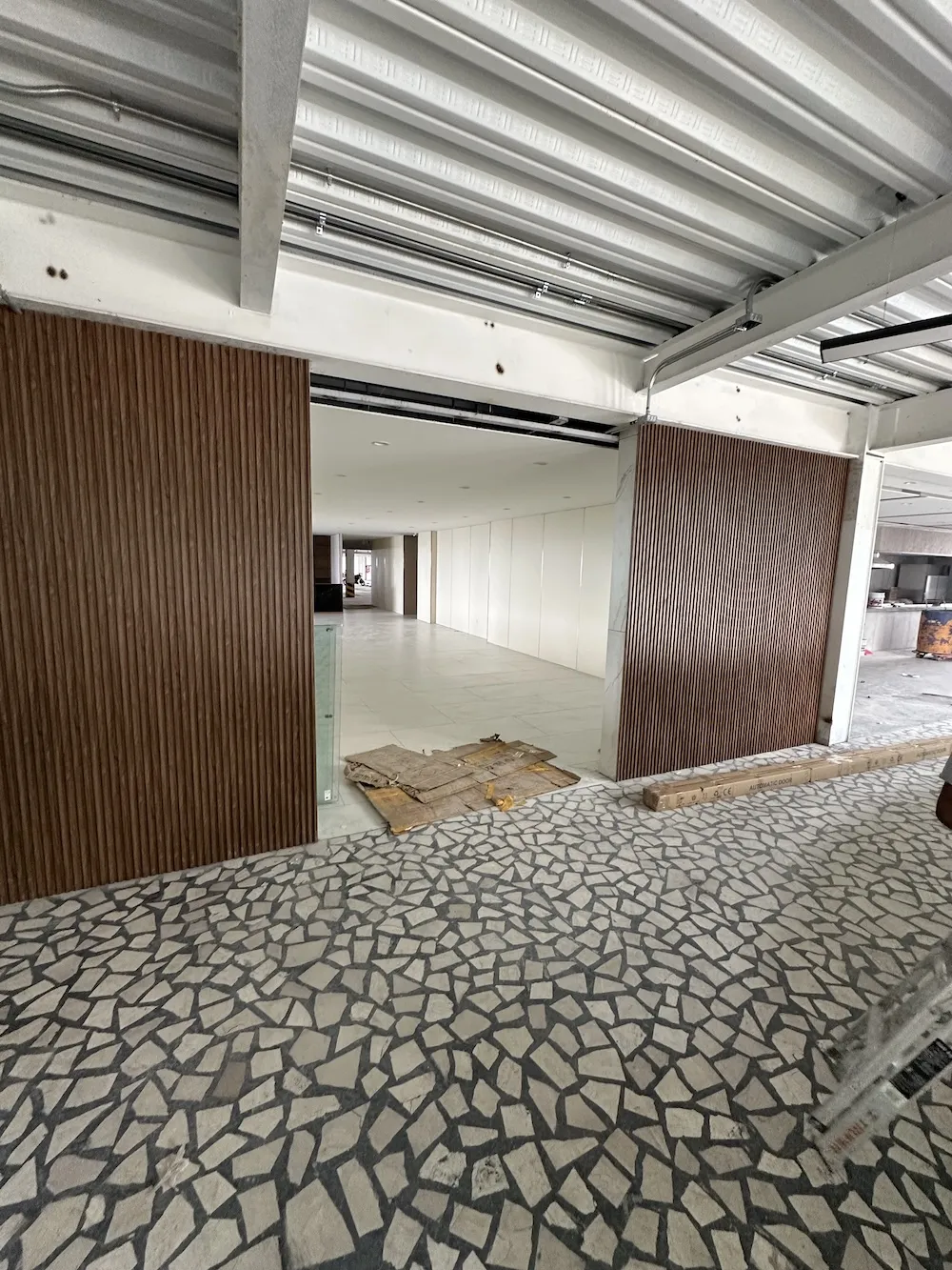 Proyecto Proyecto Restaurante Plaza China Eje Central Puerta Automatica - Smart Film (PDLC) - Foto 2