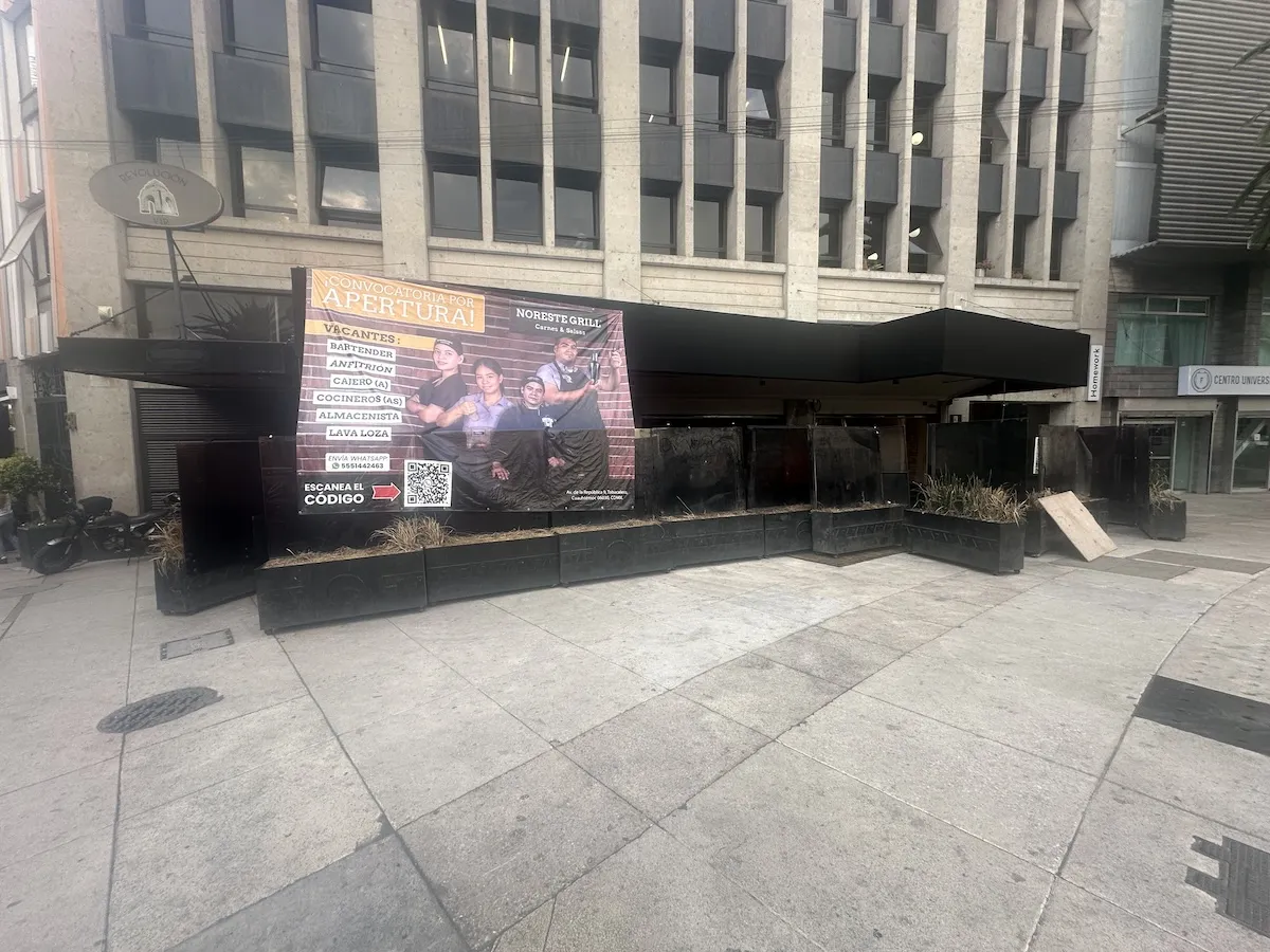 Proyecto Proyecto Restaurante Revolucion Puerta Automatica - Smart Film (PDLC) - Foto 10