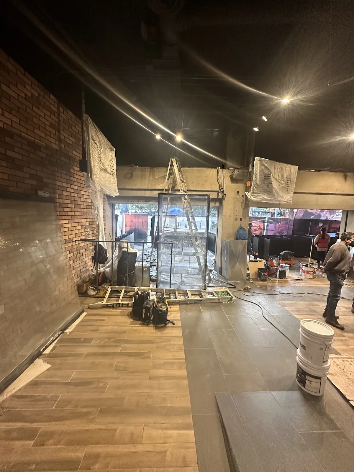 Proyecto Proyecto Restaurante Revolucion Puerta Automatica - Smart Film (PDLC) - Foto 12