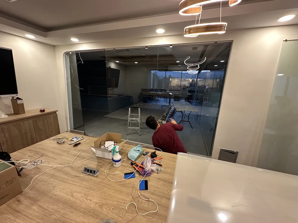 Proyecto Proyecto Sala De Juntas 2 Solidfarma Smart Film - Smart Film (PDLC) - Foto 3