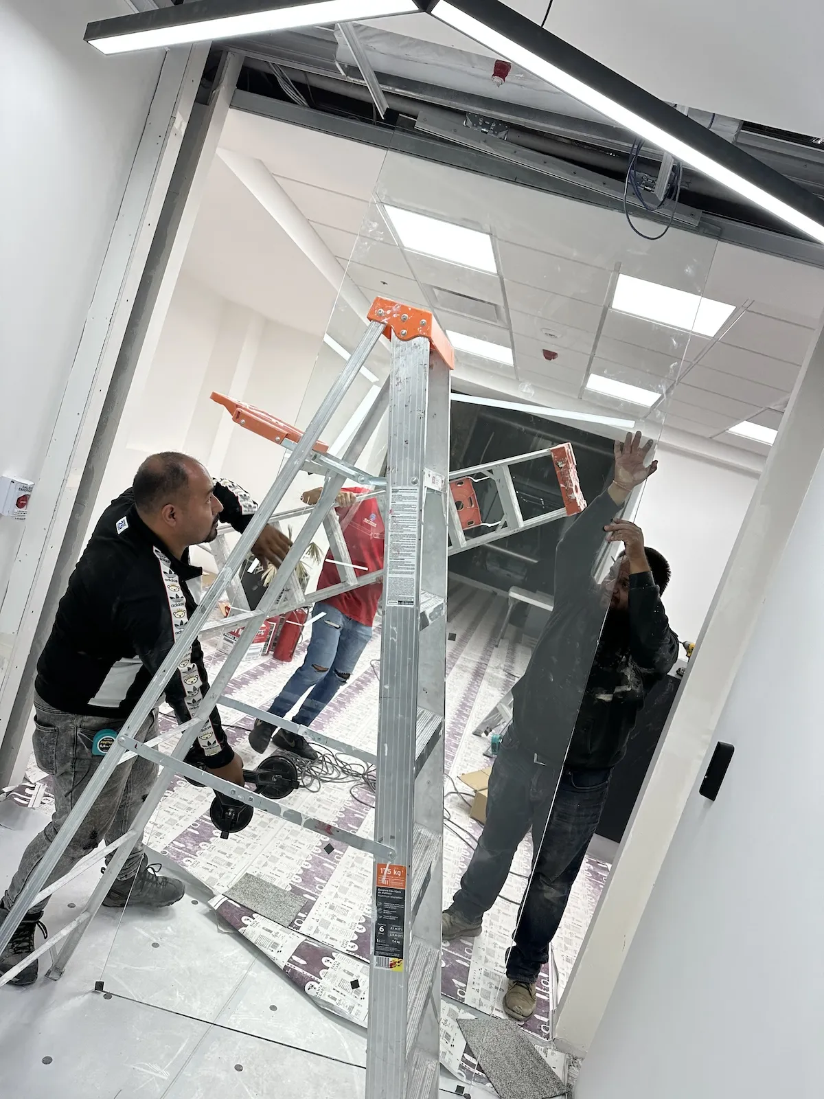 Proyecto Proyecto Toyota Puerta Automatica - Smart Film (PDLC) - Foto 11