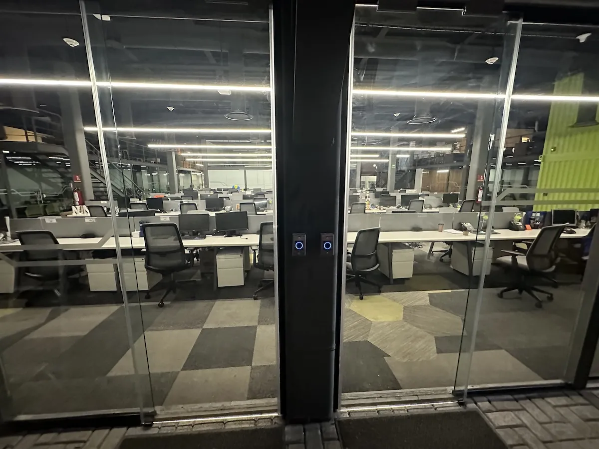 Proyecto Proyecto Traxion Puertas Automaticas - Smart Film (PDLC) - Foto 10