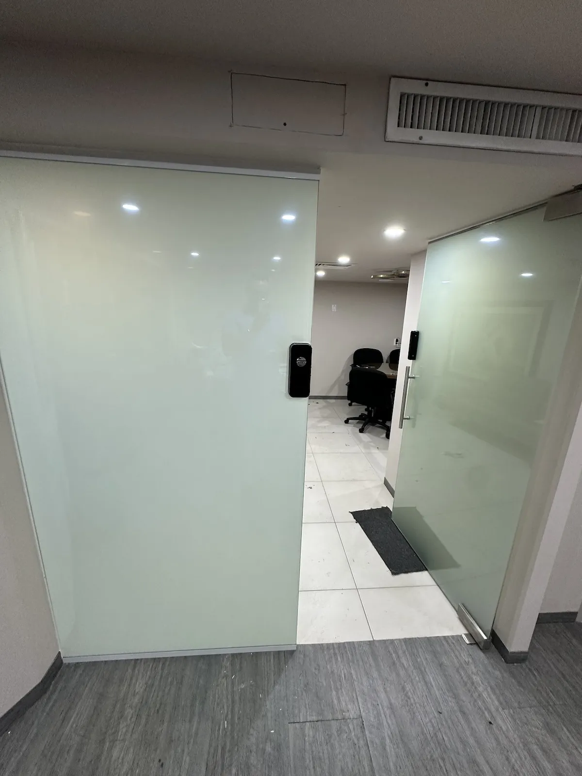 Proyecto Proyecto Wtc Piso 11 - Instalación de Smart Film (PDLC) por Comercializadora Garfuza